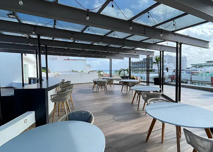 Apartment Grandioso De 2 Habs Cerca De La Playa